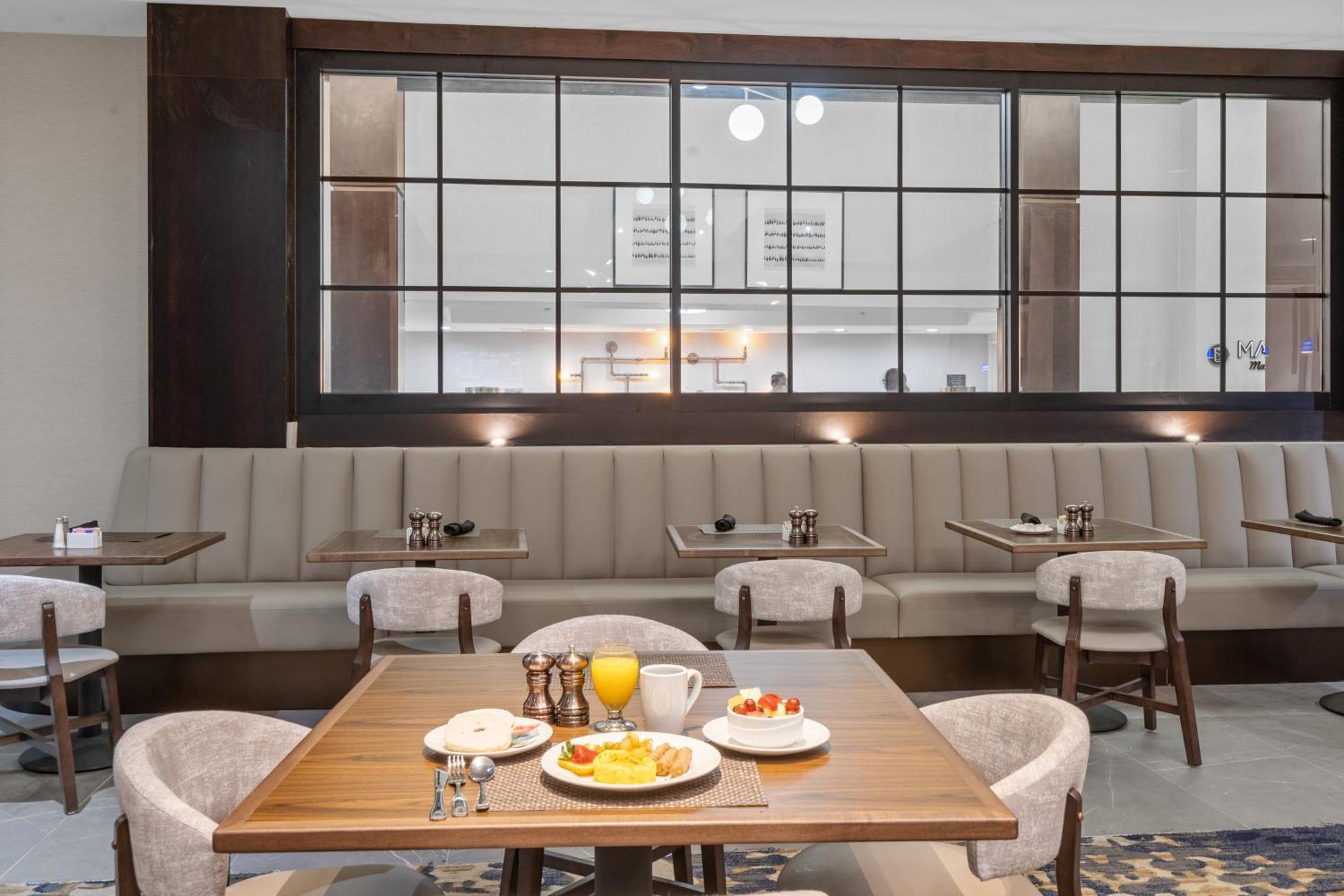 Hotel Doubletree By Hilton South Charlotte Tyvola Zewnętrze zdjęcie